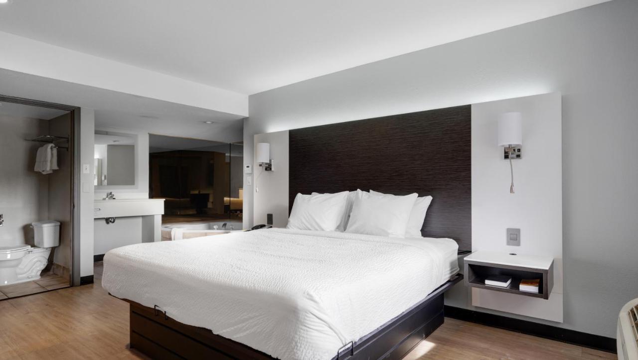 Days Inn & Suites By Wyndham Niagara Falls/Buffalo Extérieur photo