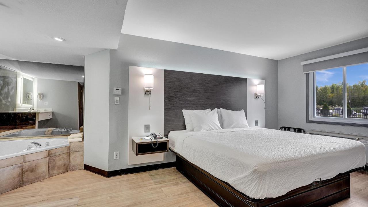 Days Inn & Suites By Wyndham Niagara Falls/Buffalo Extérieur photo