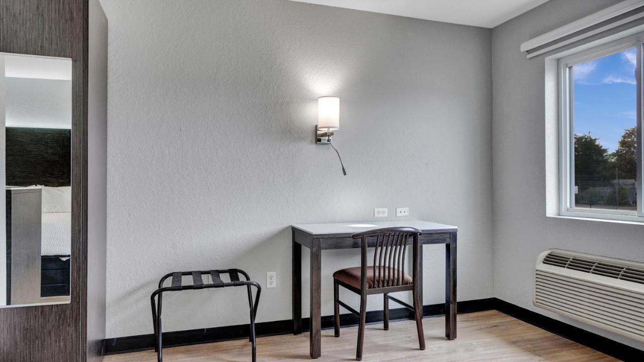 Days Inn & Suites By Wyndham Niagara Falls/Buffalo Extérieur photo
