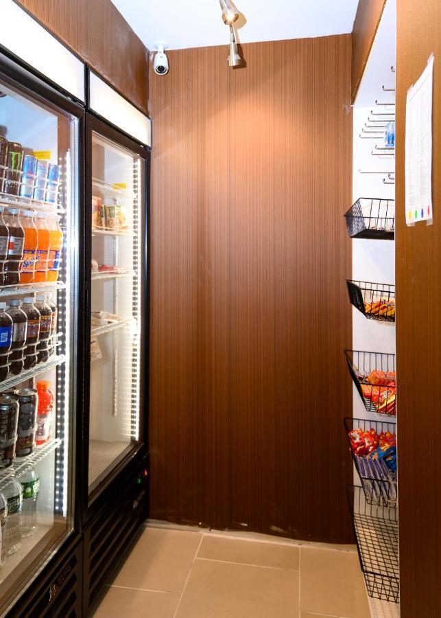 Days Inn & Suites By Wyndham Niagara Falls/Buffalo Extérieur photo